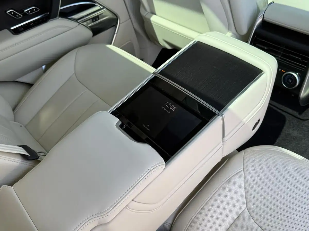 2024-land-rover-range-rover-30-d350-se-big-48