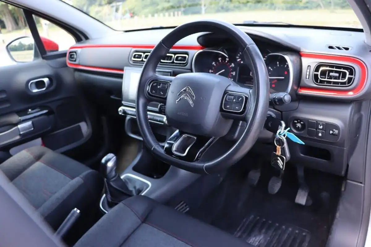 2017-citroen-c3-12-puretech-flair-nav-edition-big-24