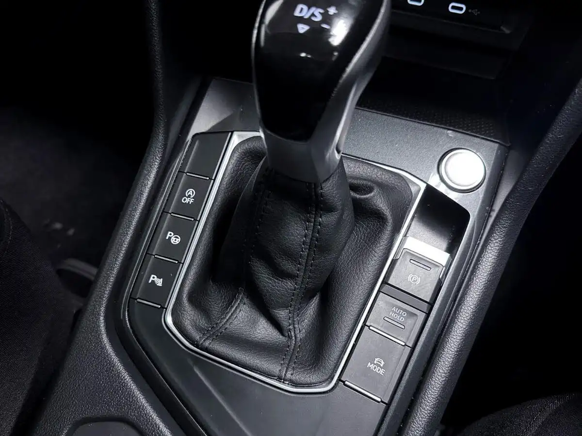2023-volkswagen-tiguan-15-tsi-elegance-big-32