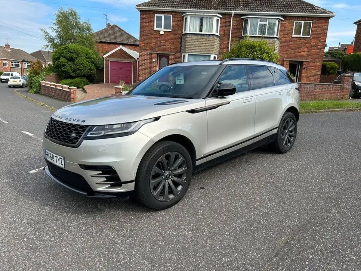 2018-land-rover-range-rover-velar-20-d240-r-dynamic-se-ss-big-8