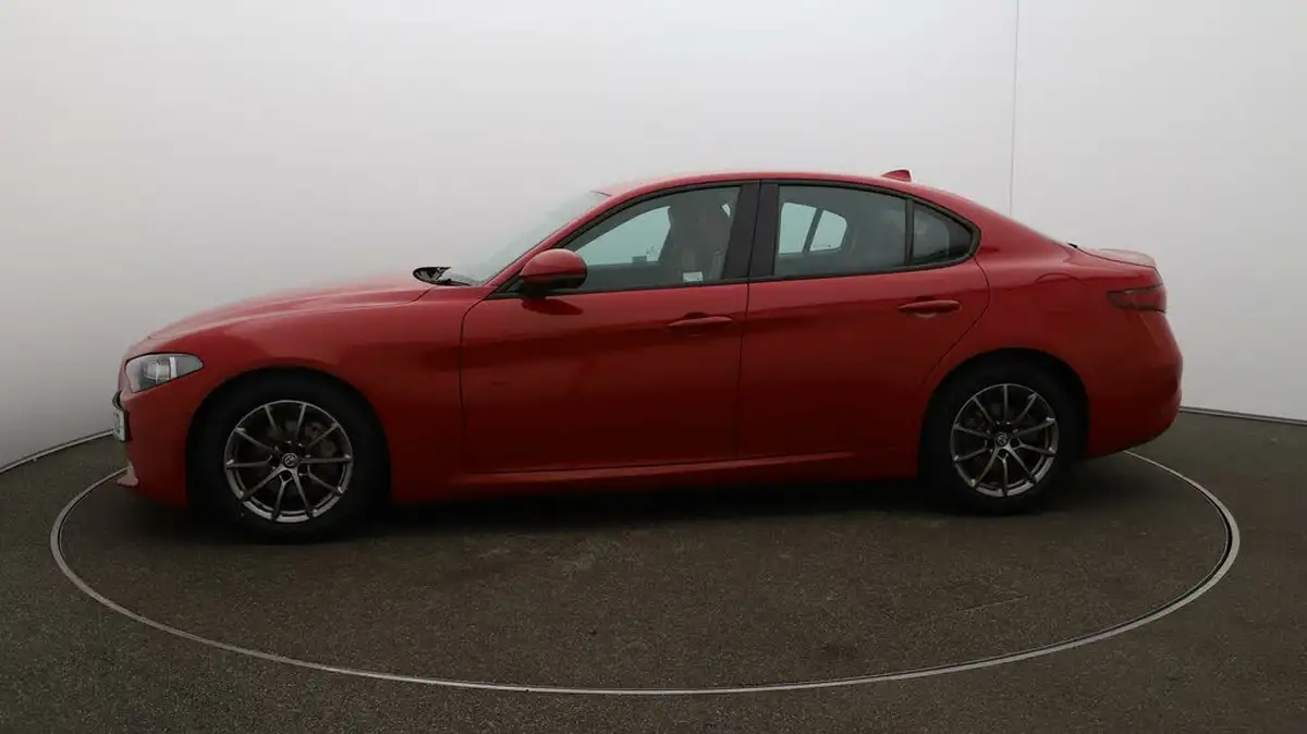 2019-alfa-romeo-giulia-22td-super-150bhp-big-63