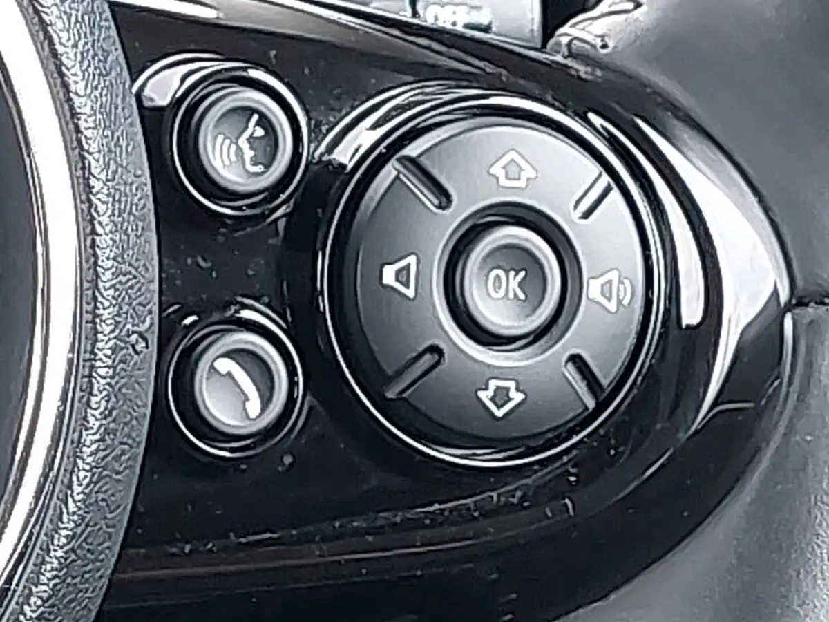 2019-mini-cooper-20-cooper-s-exclusive-189bhp-hatchback-3d-big-10