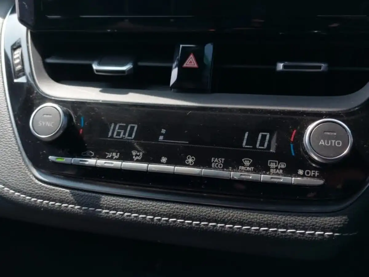 2023-suzuki-swace-18-motion-big-11