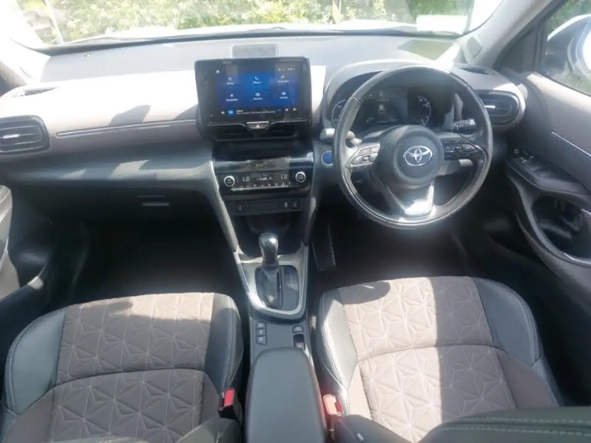 2022-toyota-yaris-cross-15-vvt-i-excel-awd-i-big-2