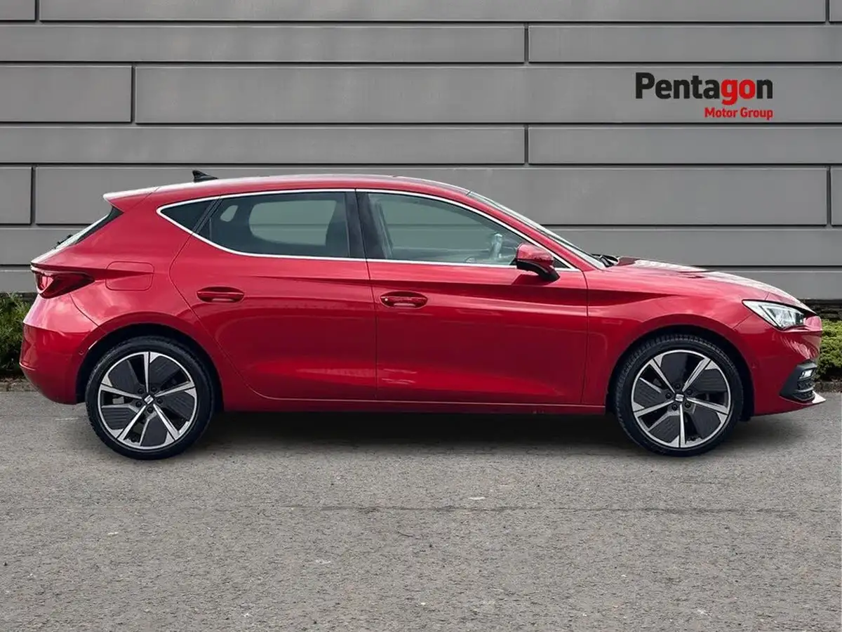 2021-seat-leon-15-etsi-xcellence-lux-hatchback-big-12
