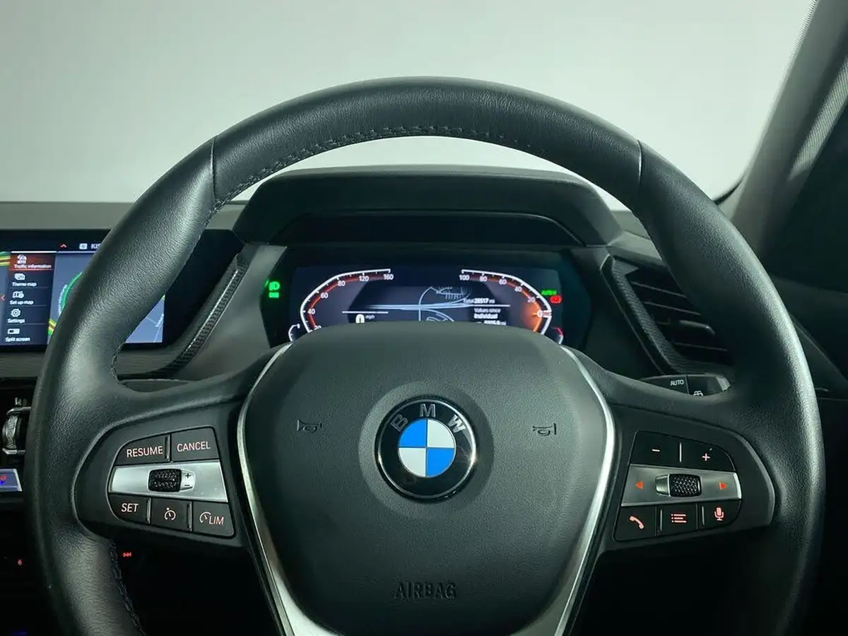 2024-bmw-1-series-15-118i-sport-dct-big-21