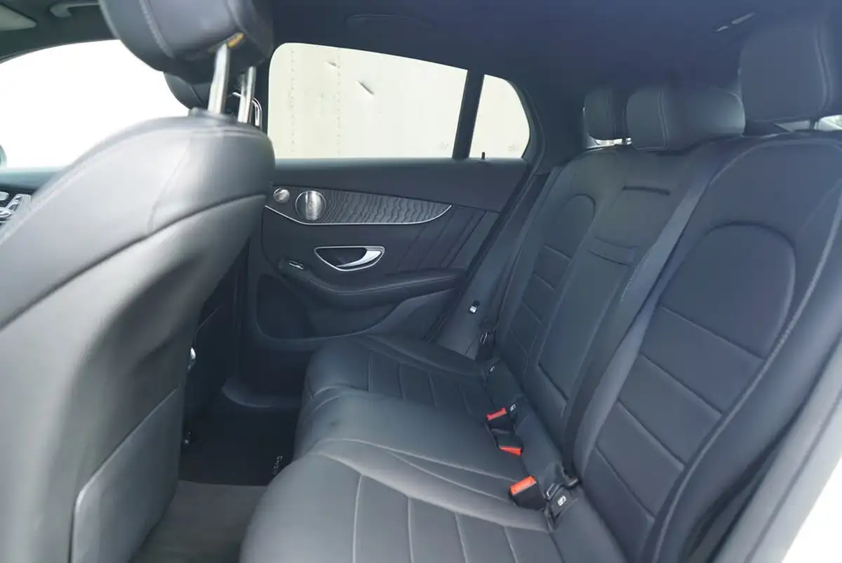 2017-mercedes-benz-glc-class-30-d-glc350d-amg-line-premium-plusss-coupe-4d-big-61