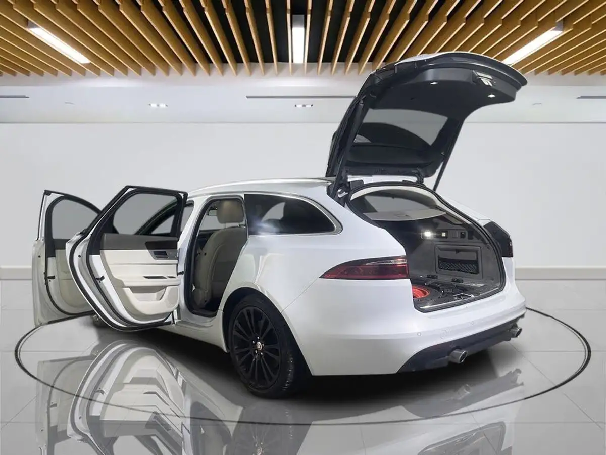 2017-jaguar-xf-20td-portfolio-240ps-awd-sportbrake-5d-1999cc-auto-big-10
