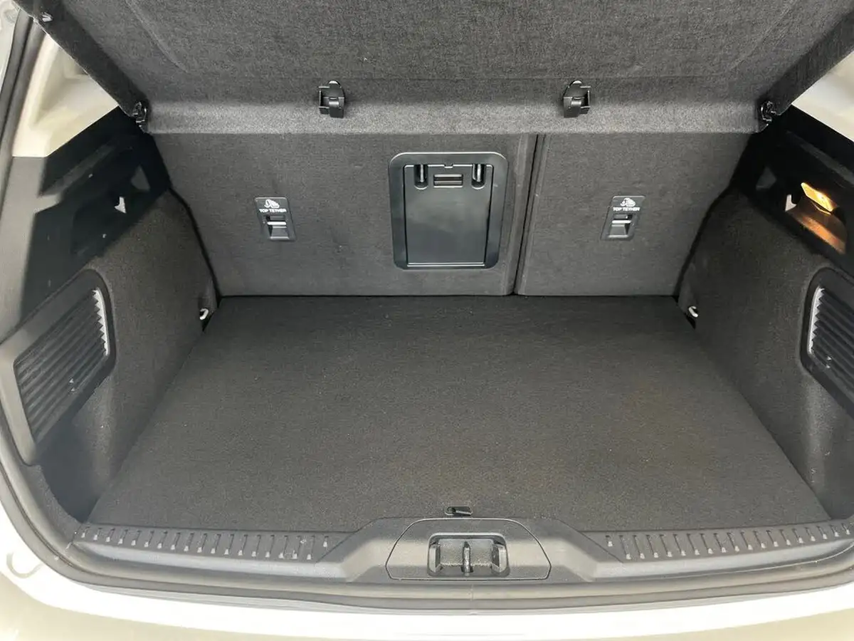 2023-ford-focus-10t-active-x-155ps-hybrid-mhev-hatchback-powershift-big-10