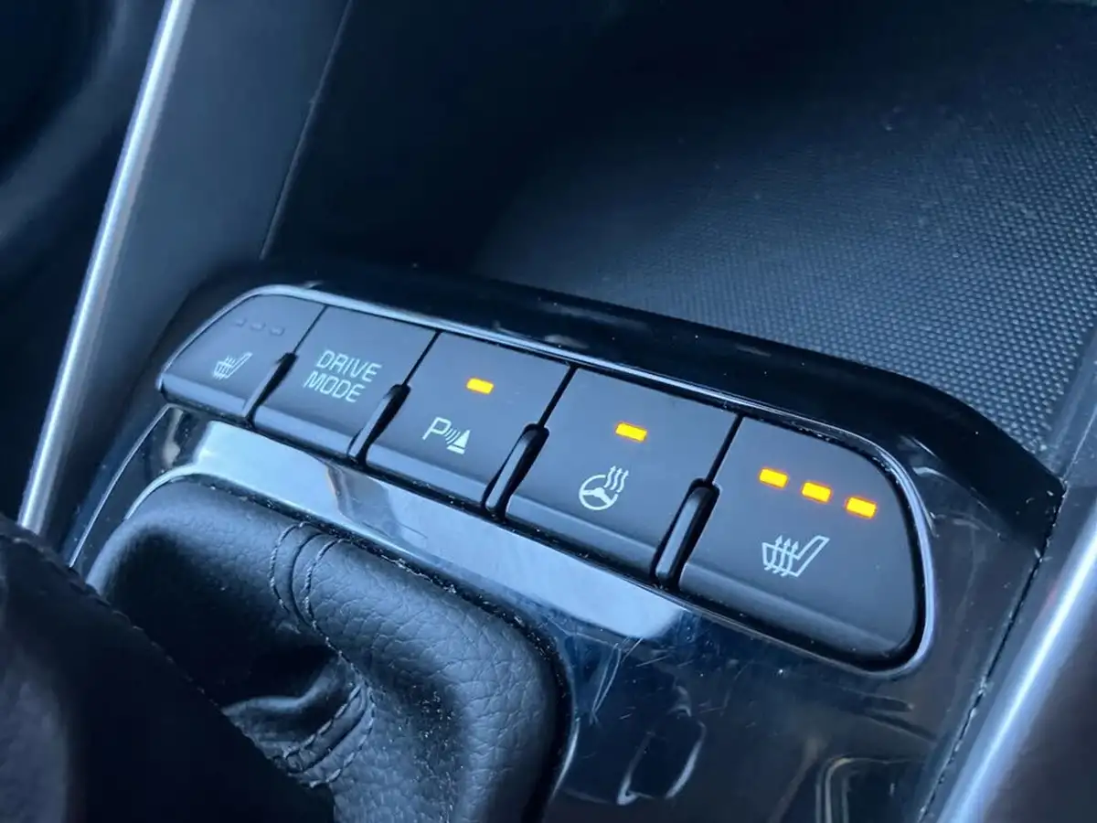 2024-kia-stonic-10-t-gdi-gt-line-s-98bhp-dct-big-39