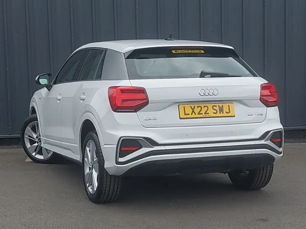 2022-audi-q2-15-35-tfsi-s-line-tronic-big-1