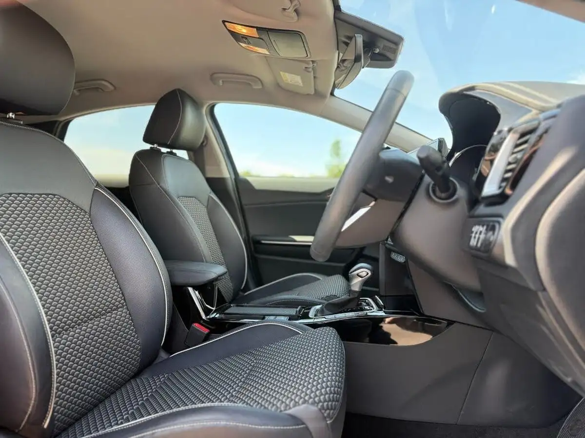 2022-kia-xceed-16-gdi-3-big-10