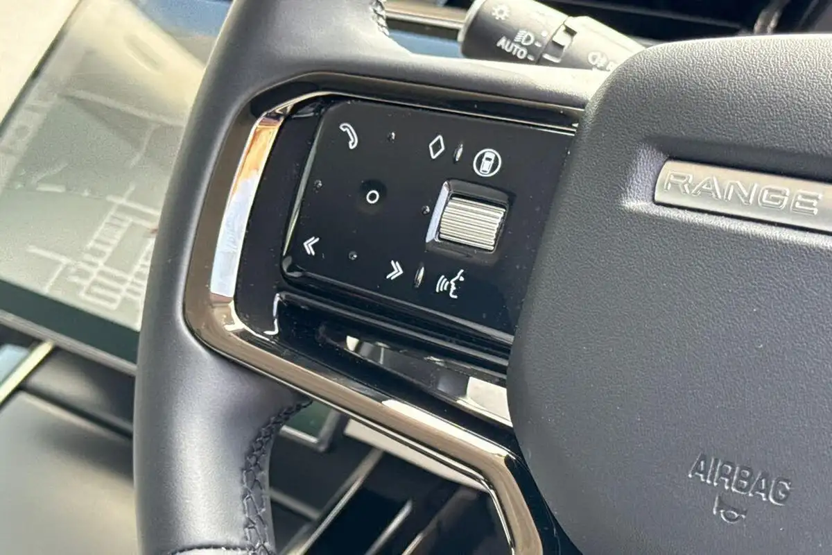 2024-land-rover-range-rover-evoque-20-d200-dynamic-se-big-44