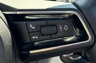 2022-porsche-macan-20-small-34