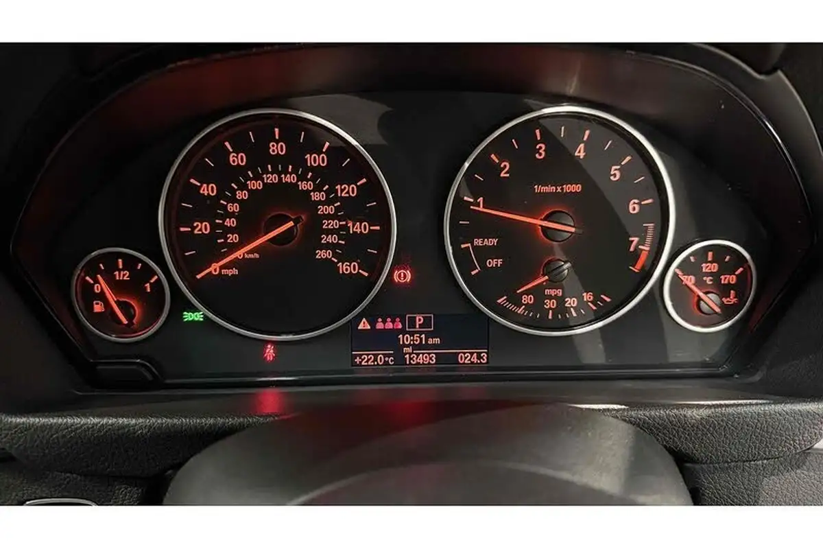 2015-bmw-3-series-20-320i-se-ss-saloon-4d-1997cc-auto-big-5