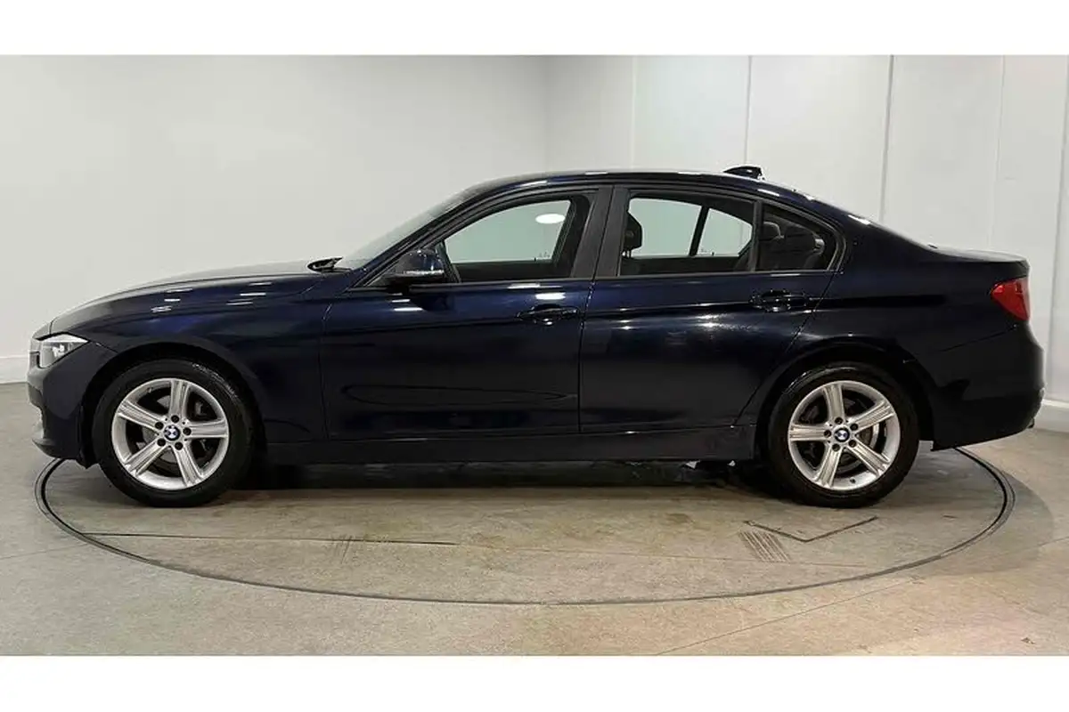 2015-bmw-3-series-20-320i-se-ss-saloon-4d-1997cc-auto-big-9