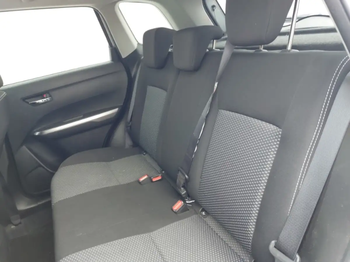 2022-suzuki-vitara-15-sz-t-big-5