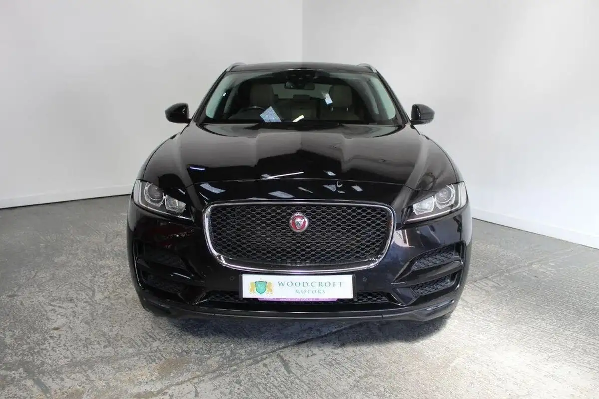 2017-jaguar-f-pace-20-i4d-prestige-180ps-awd-auto-big-12