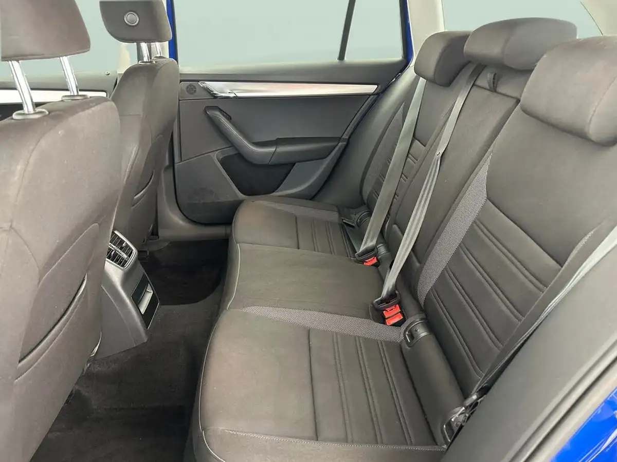 2020-skoda-octavia-10-tsi-se-technology-115ps-estate-big-28