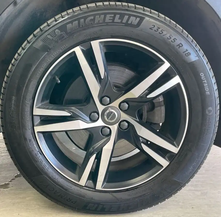 2019-volvo-xc40-20td-d3-r-design-awd-geartronic-big-13