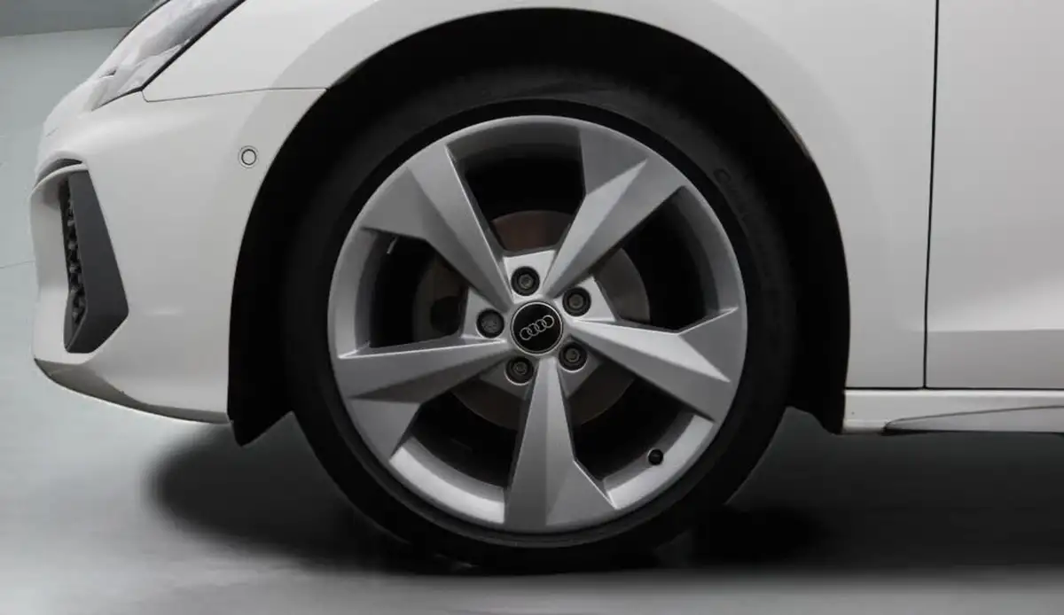 2022-audi-a3-15-35-tfsi-s-line-saloon-4d-tronic-big-18