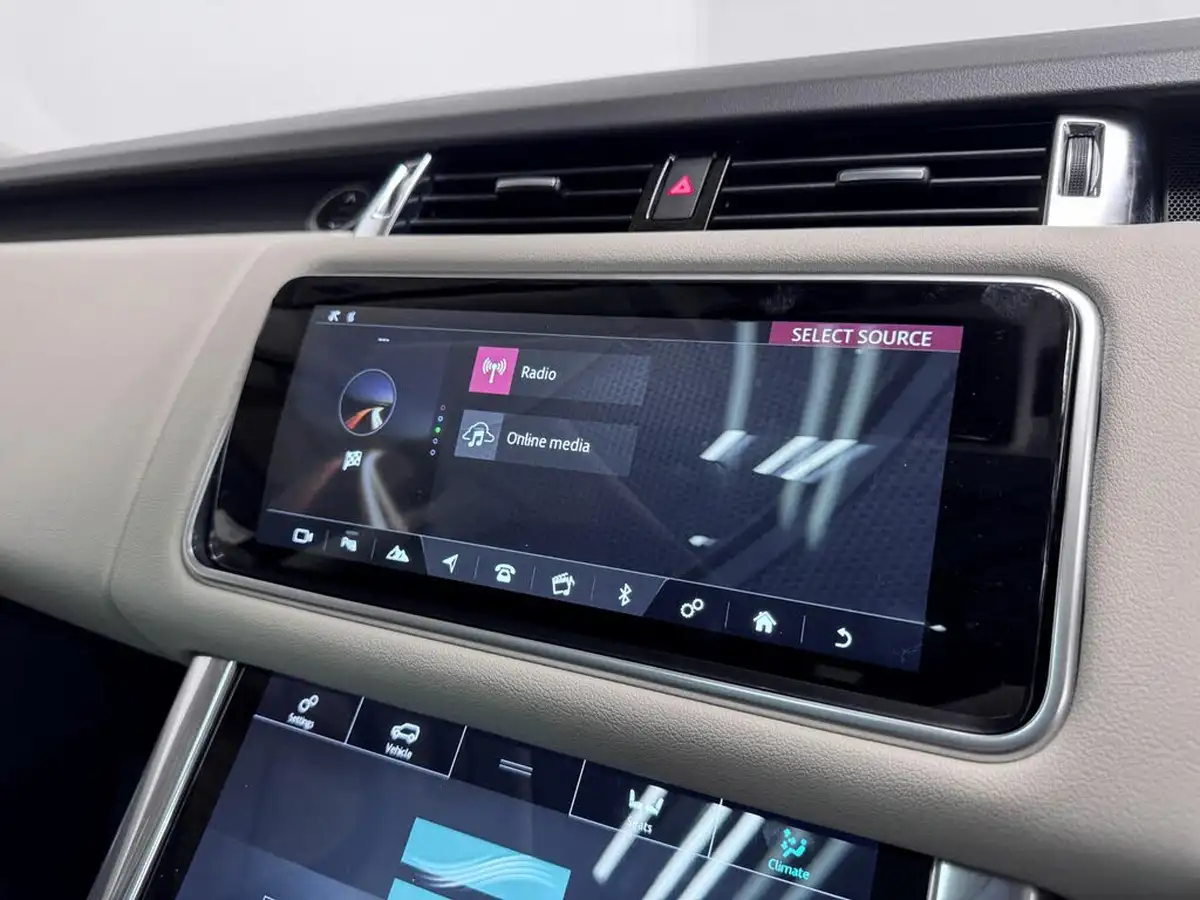 2021-land-rover-range-rover-sport-30-d300-hse-silver-big-50
