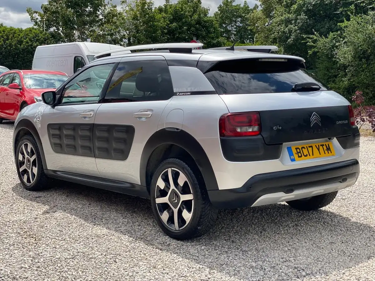 2017-citroen-c4-cactus-12-puretech-rip-curl-big-5