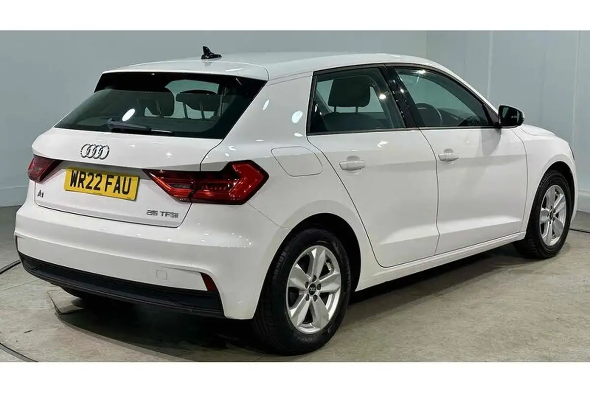 2022-audi-a1-10-25-tfsi-technik-big-8