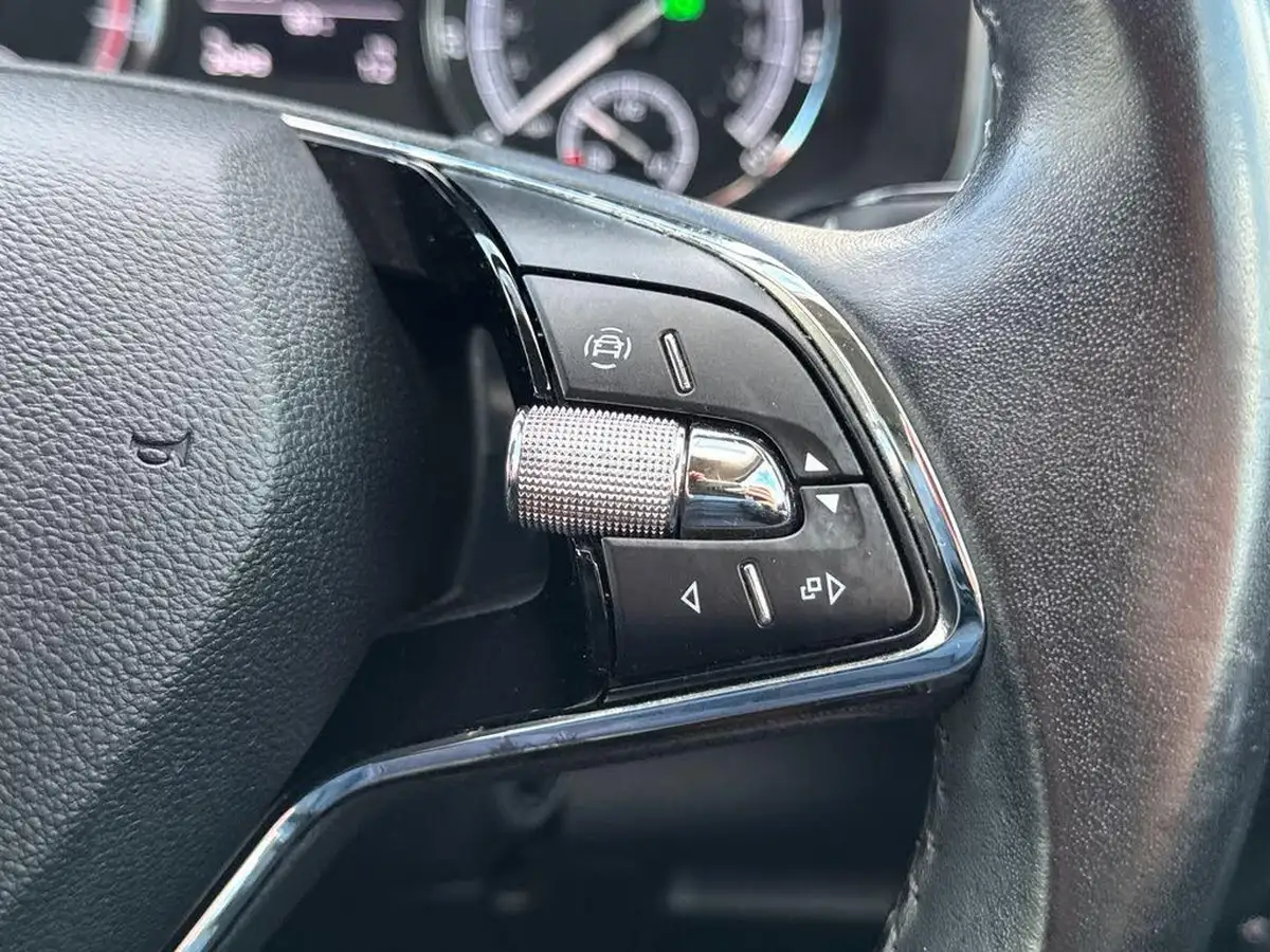 2021-skoda-karoq-15-tsi-se-technology-dsg-big-16