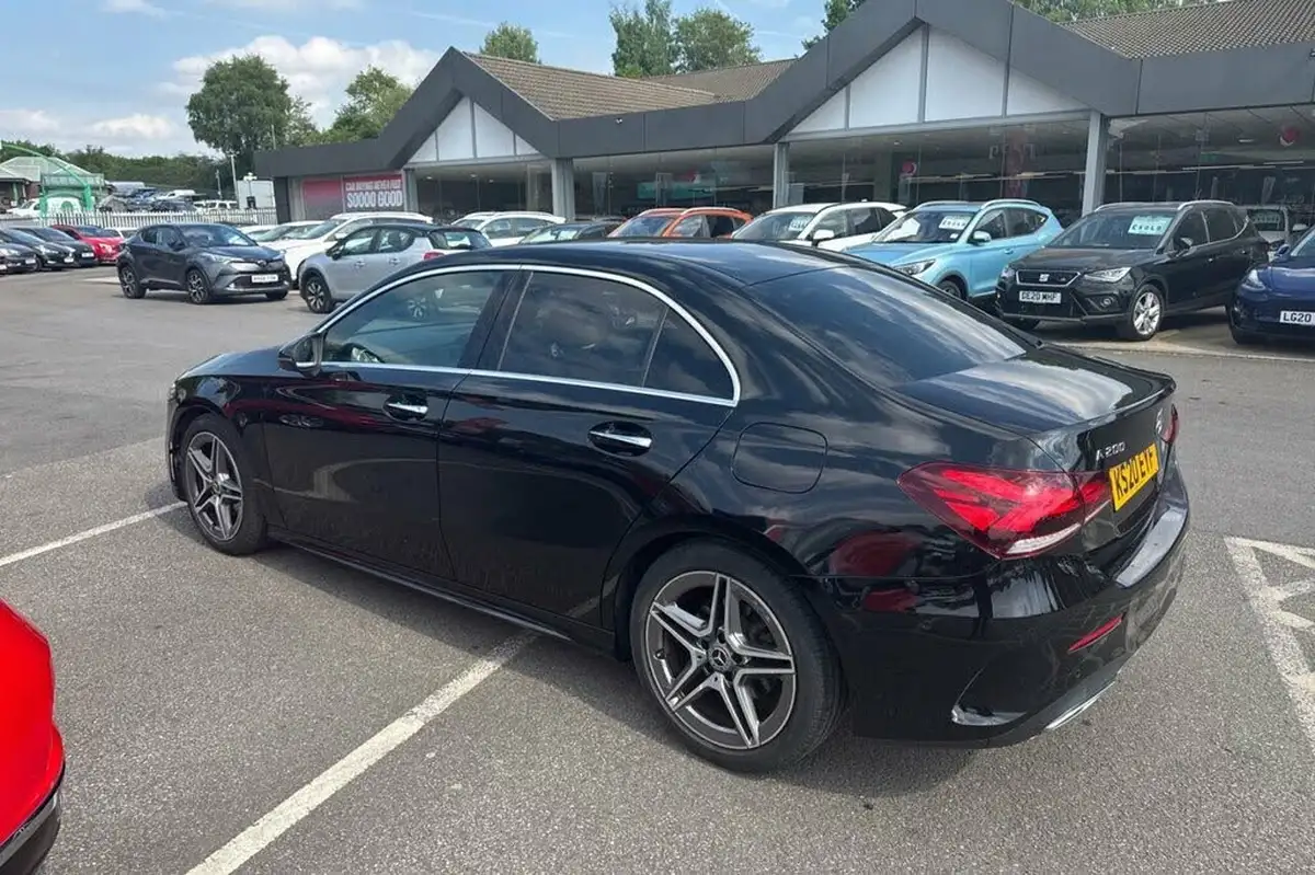 2020-mercedes-benz-a-class-13-a200-amg-line-premium-saloon-4d-big-39