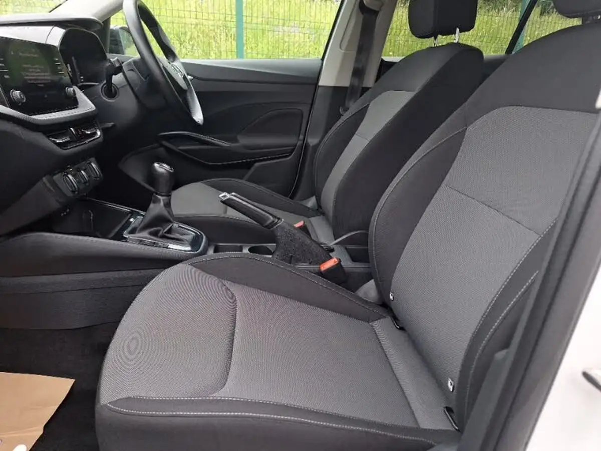 2022-skoda-fabia-10-tsi-colour-edition-109ps-big-4