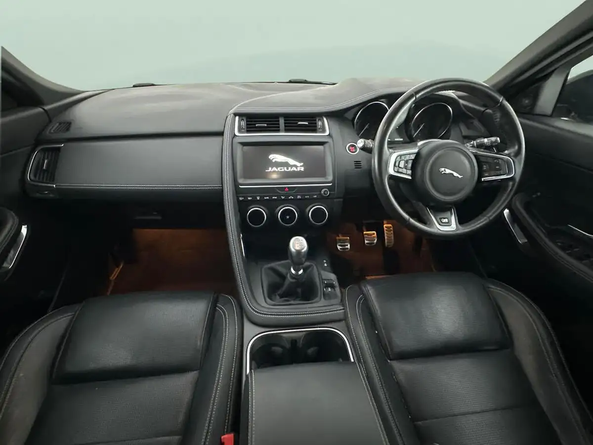 2020-jaguar-e-pace-20-i4d-r-dynamic-s-150ps-awd-big-9