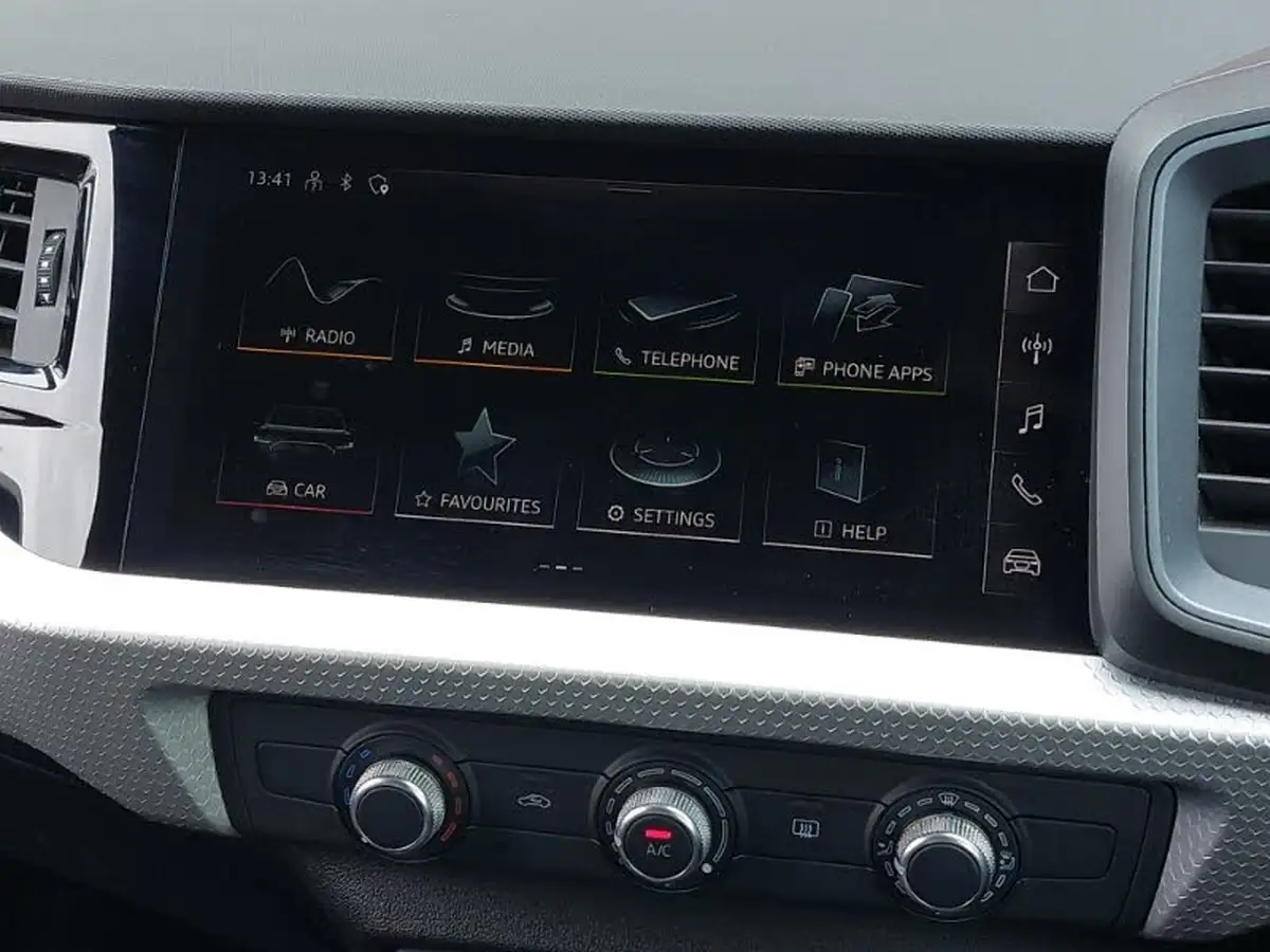 2023-audi-a1-10-25-tfsi-s-line-tronic-big-16