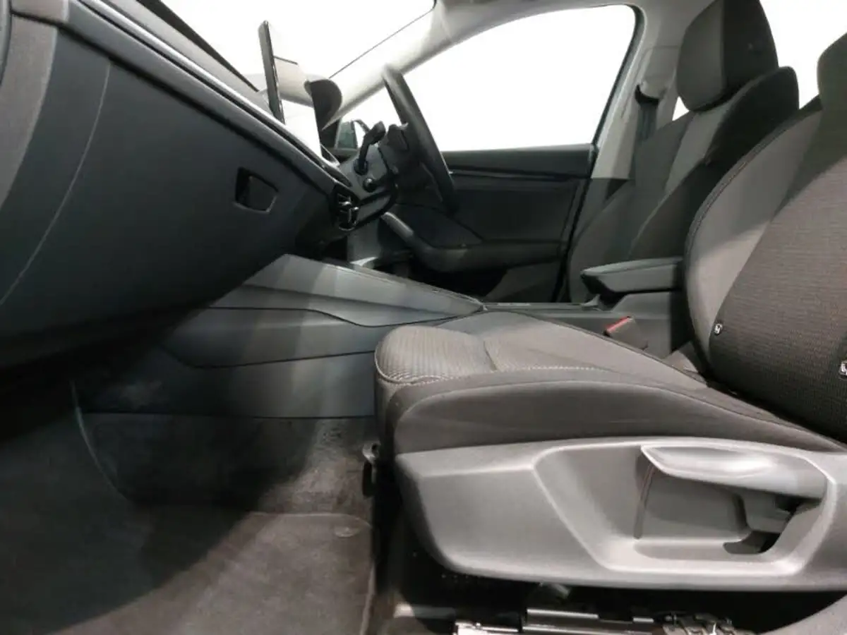 2024-skoda-octavia-15-tsi-e-tec-se-technology-estate-big-4