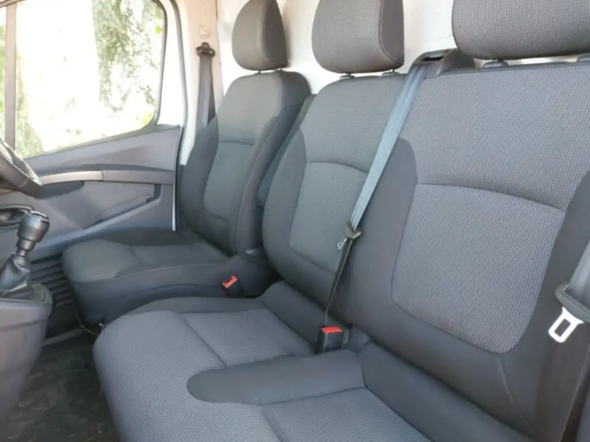 2022-renault-trafic-20dci-sl28-130-business-big-4