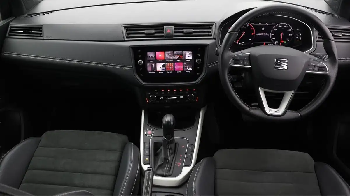 2019-seat-arona-10-tsi-xcellence-lux-dsg-big-13