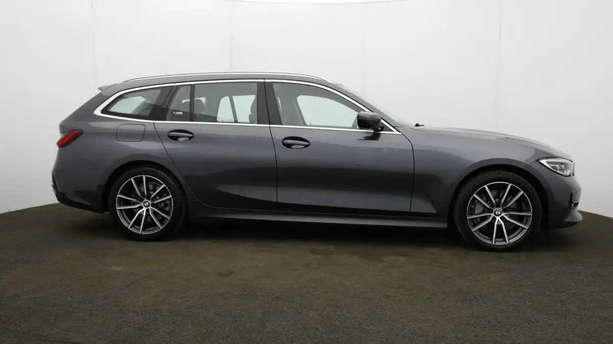 2021-bmw-3-series-20-330e-sport-pro-touring-5d-big-53