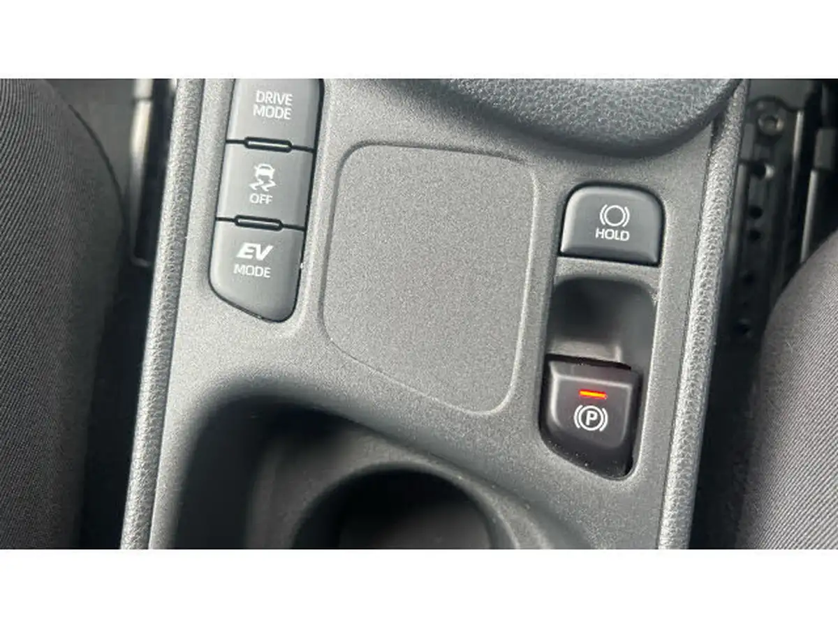 2022-toyota-yaris-15-vvt-i-design-big-38