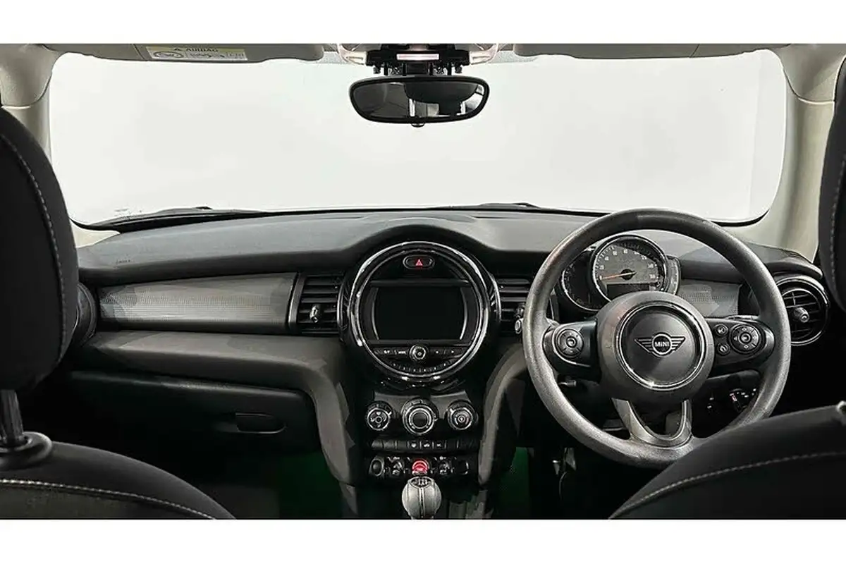2019-mini-cooper-15-cooper-classic-hatchback-3d-big-1