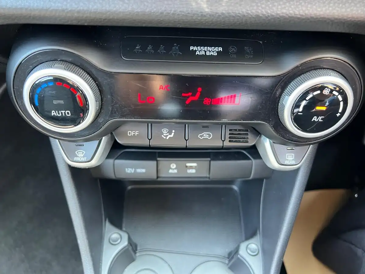 2017-kia-picanto-125-3-big-28