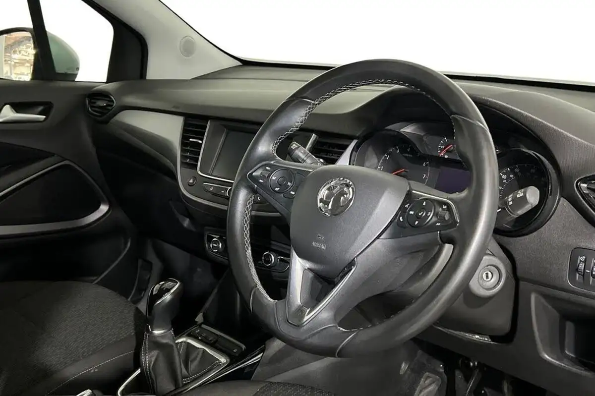 2019-vauxhall-crossland-x-12-se-83ps-big-8