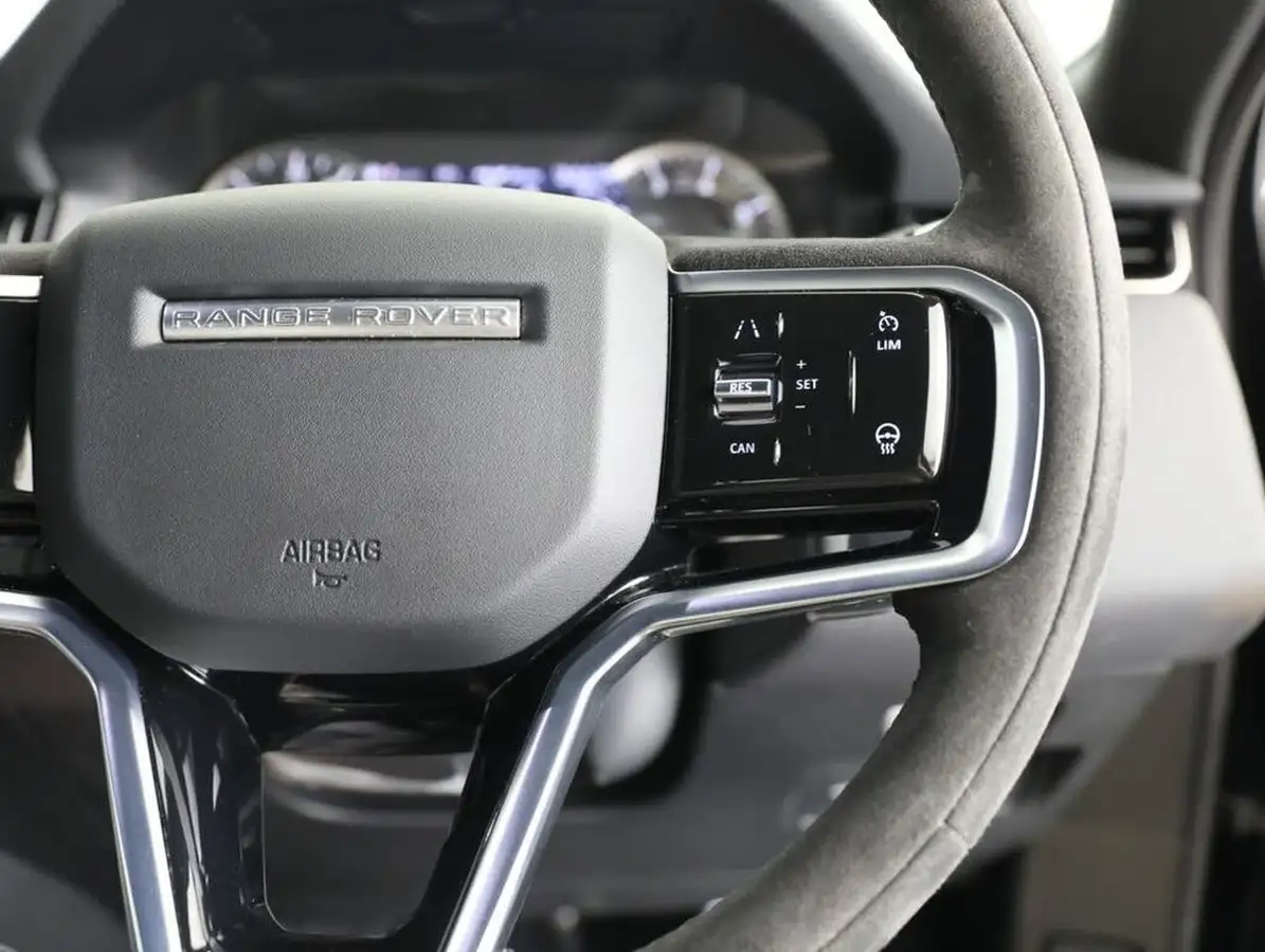 2022-land-rover-range-rover-evoque-15-p300e-r-dynamic-s-big-46