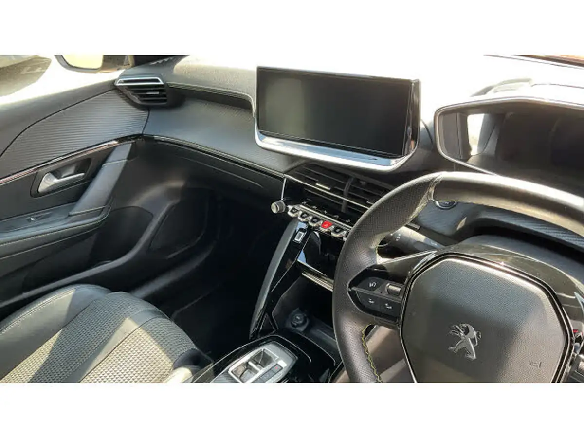 2022-peugeot-208-e-gt-136bhp-50kwh-big-13