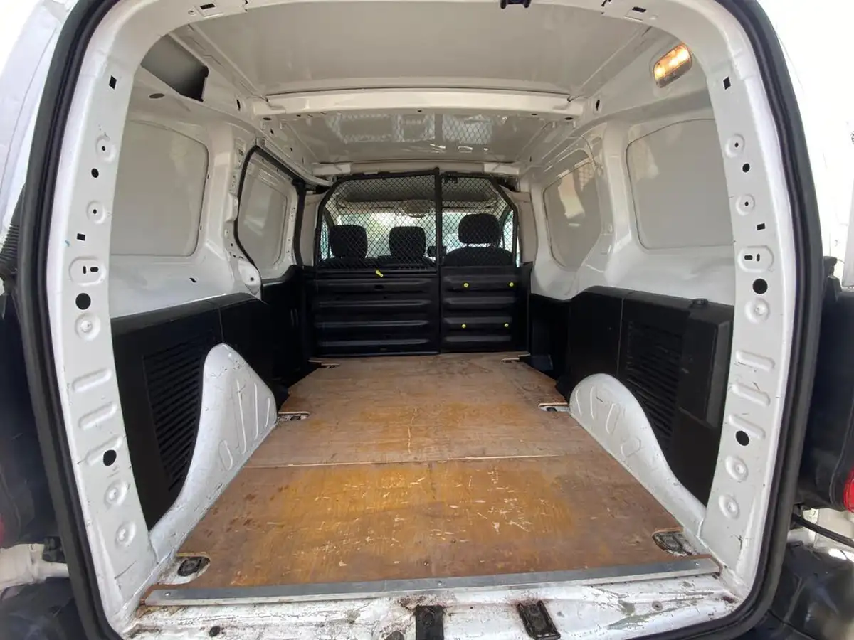 2018-citroen-berlingo-16td-l1-850-enterprise-special-edition-panel-big-14
