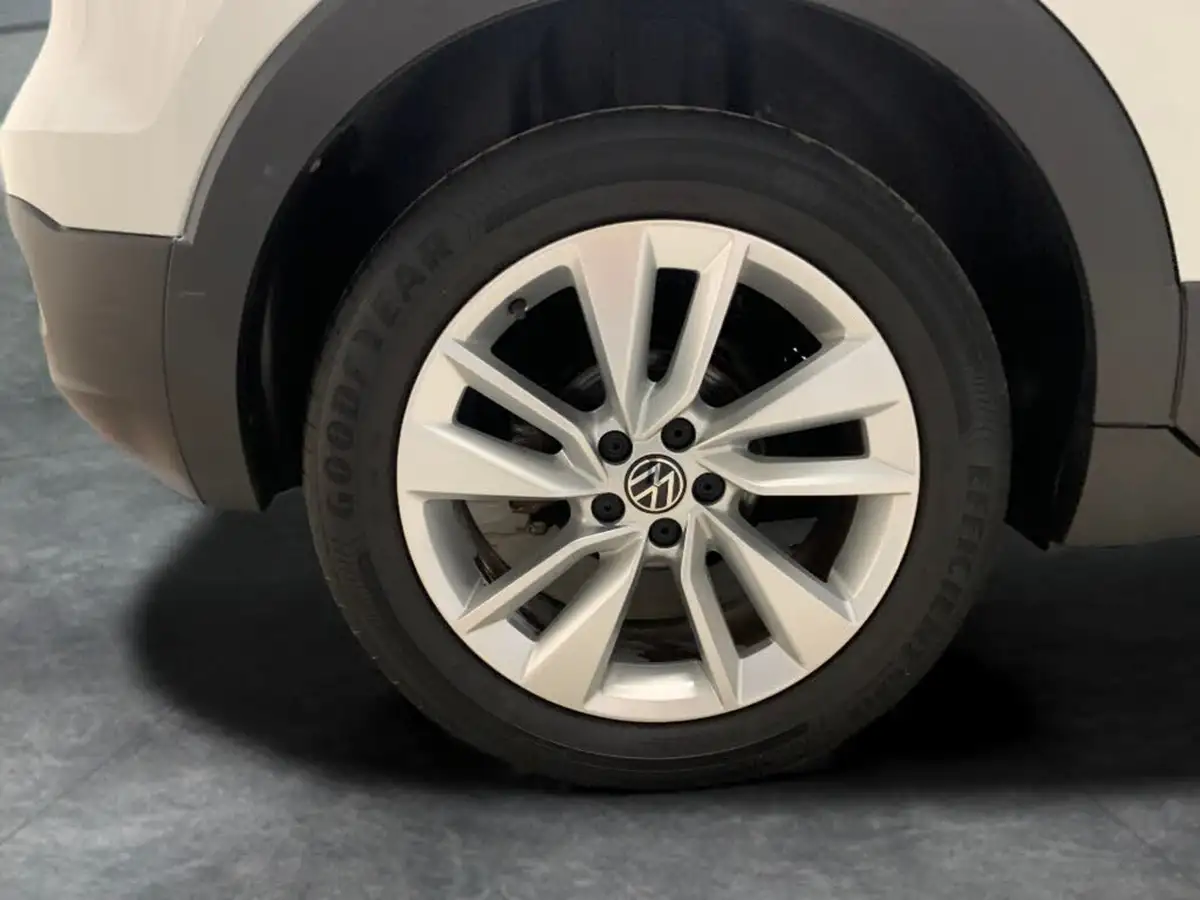 2021-volkswagen-t-cross-10-tsi-se-110ps-big-23