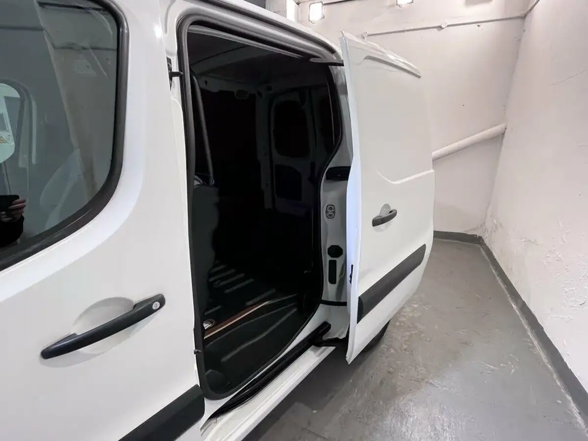 2016-peugeot-partner-16bluehdi-professional-l1-100eu6-854-big-14