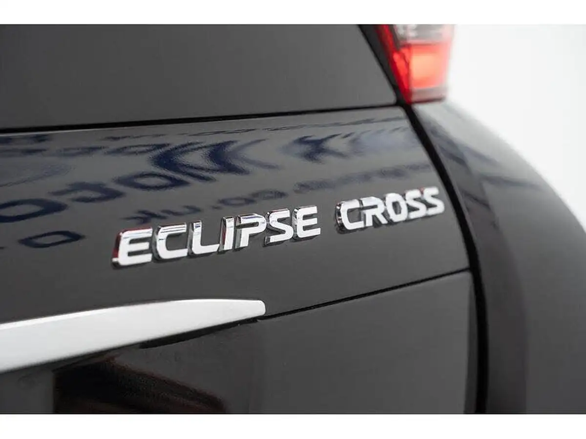 2018-mitsubishi-eclipse-cross-15-3-4wd-auto-big-19