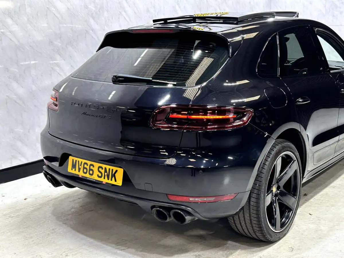 2016-porsche-macan-30-gts-big-68