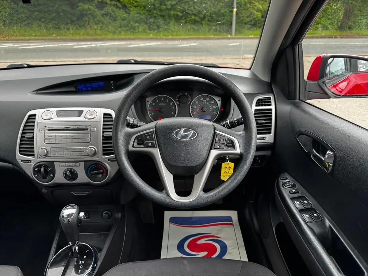 2011-hyundai-i20-14-comfort-5d-auto-big-11