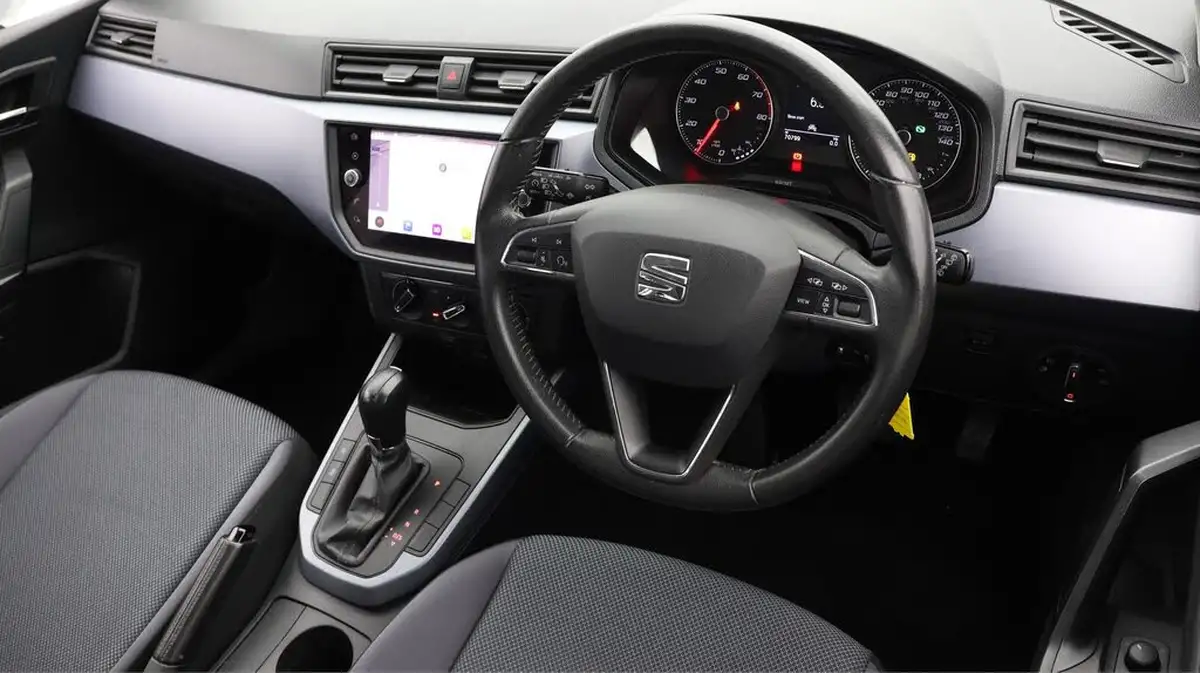 2021-seat-arona-10-tsi-se-technology-110ps-dsg-big-9